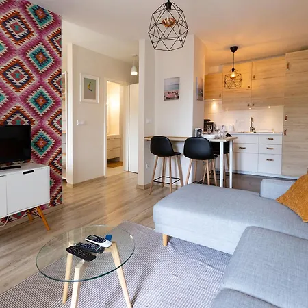 Apartment Mor8 *